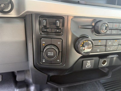 2027 Ford Super Duty F-250 SRW Service Body XL