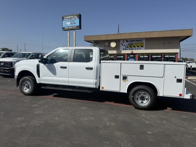 2027 Ford Super Duty F-250 SRW Service Body XL