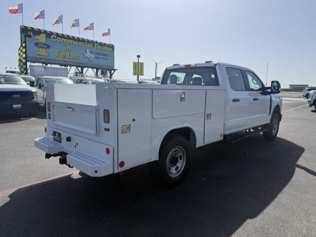 2027 Ford Super Duty F-250 SRW Service Body XL