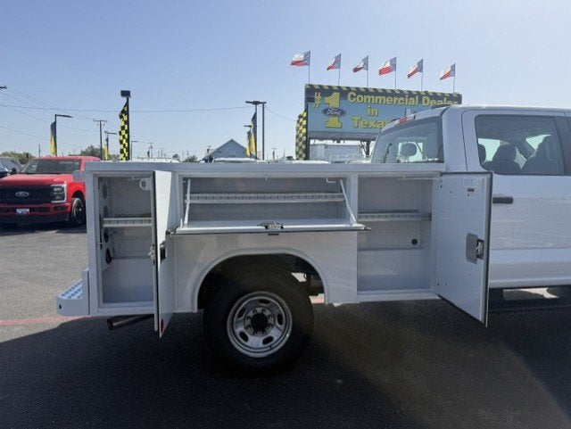 2027 Ford Super Duty F-250 SRW Service Body XL