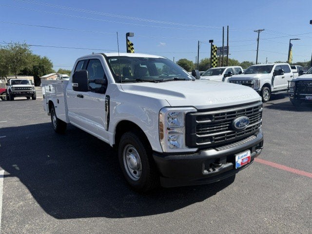 2026 Ford Super Duty F-250 SRW Service Body XL