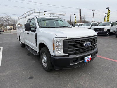 2026 Ford Super Duty F-250 SRW Service Body XL