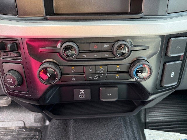 2026 Ford Super Duty F-250 SRW Service Body XL