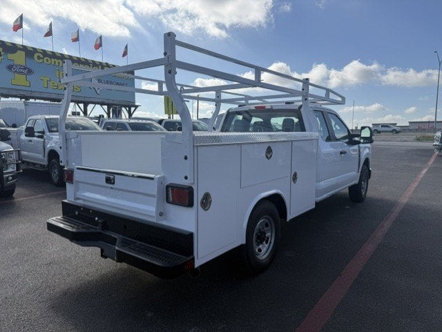 2026 Ford Super Duty F-250 SRW Service Body XL