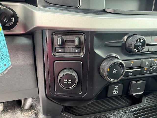 2026 Ford Super Duty F-250 SRW Service Body XL