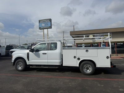 2027 Ford Super Duty F-250 SRW Service Body XL