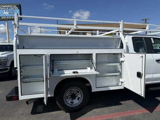 2027 Ford Super Duty F-250 SRW Service Body XL