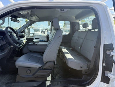 2027 Ford Super Duty F-250 SRW Service Body XL