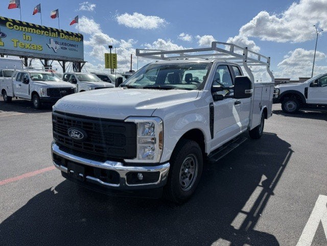 2027 Ford Super Duty F-250 SRW Service Body XL