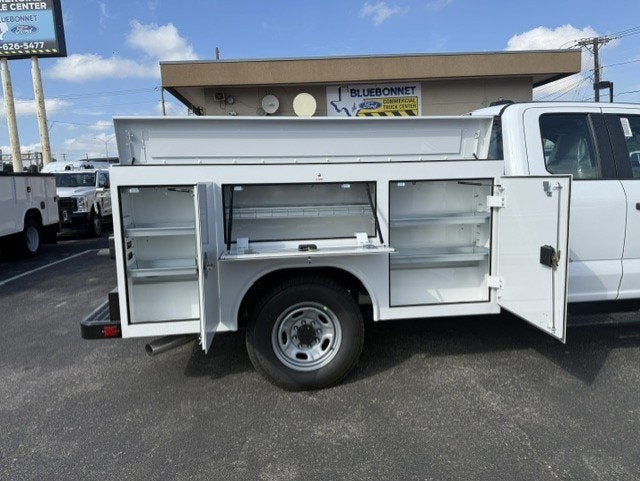 2027 Ford Super Duty F-250 SRW Service Body XL