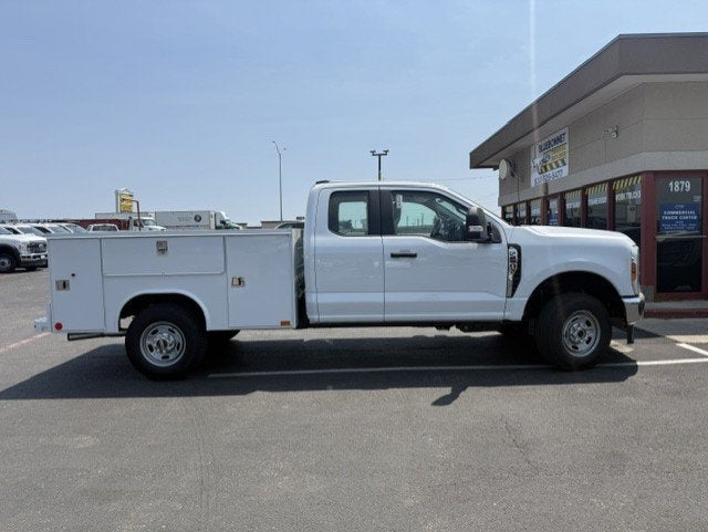 2026 Ford Super Duty F-250 SRW Service Body XL