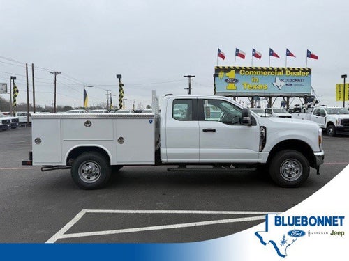 2026 Ford Super Duty F-250 SRW Service Body XL