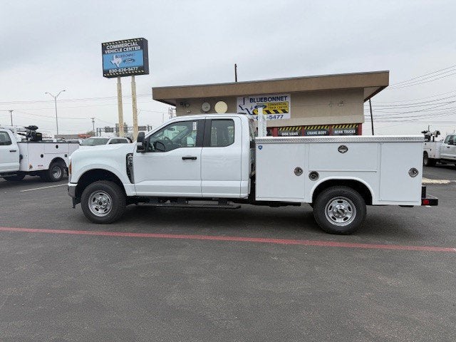 2026 Ford Super Duty F-250 SRW Service Body XL