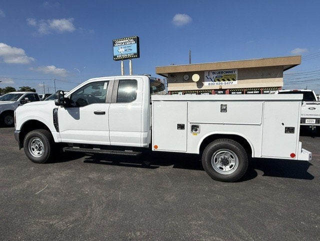 2026 Ford Super Duty F-250 SRW Service Body XL