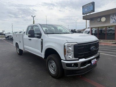 2026 Ford Super Duty F-250 SRW Service Body XL