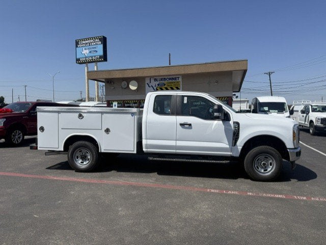 2026 Ford Super Duty F-250 SRW Service Body XL