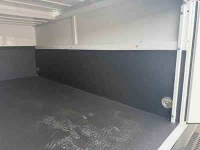 2027 Ford Super Duty F-350 DRW Service Body XL