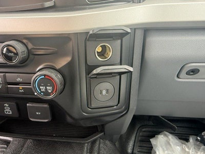 2027 Ford Super Duty F-350 DRW Service Body XL