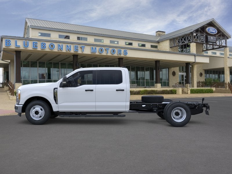2026 Ford Super Duty F-350 DRW XL