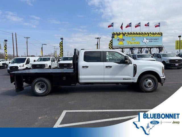 2026 Ford Super Duty F-350 DRW Flatbed XL