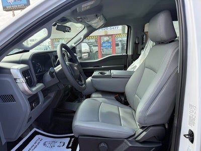 2026 Ford Super Duty F-350 DRW Flatbed XL