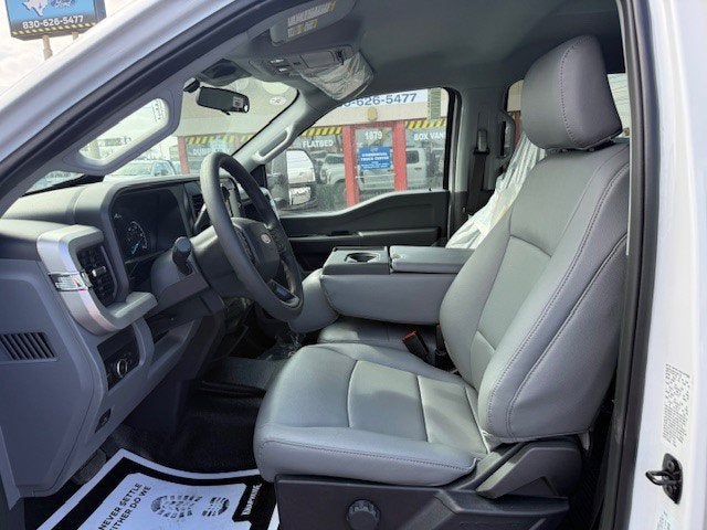 2026 Ford Super Duty F-350 DRW Flatbed XL