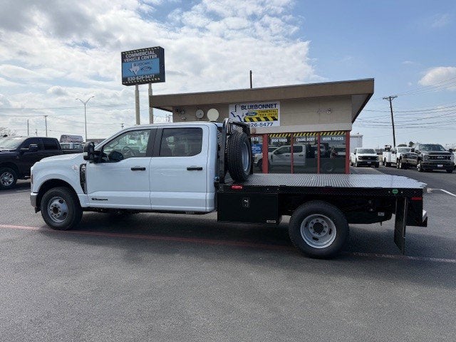 2026 Ford Super Duty F-350 DRW Flatbed XL