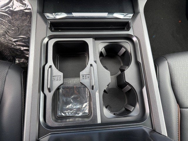 2026 Ford Super Duty F-350 DRW Chassis LARIAT