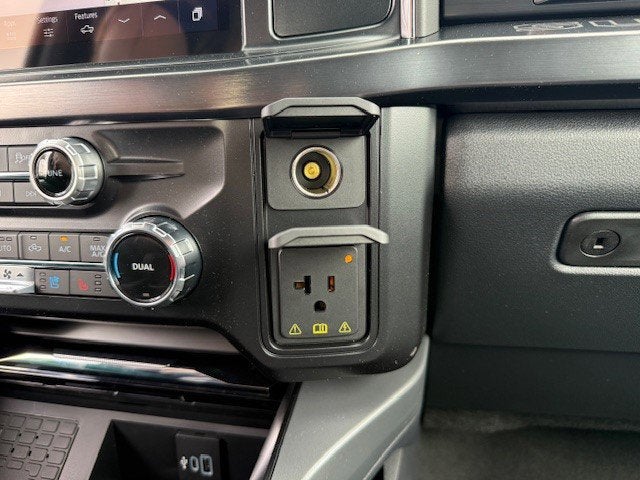 2026 Ford Super Duty F-350 DRW Chassis LARIAT