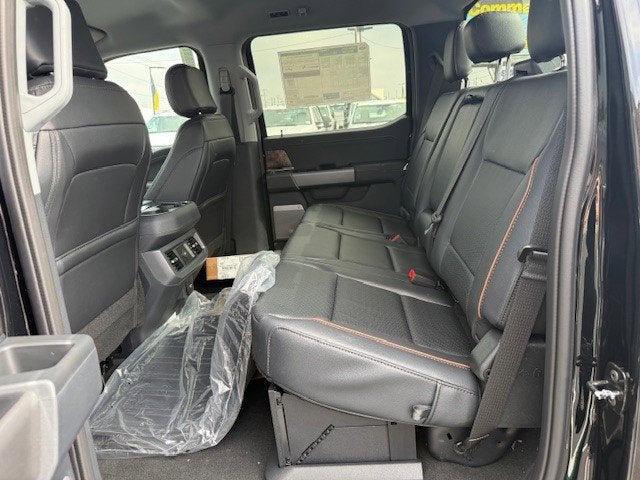 2026 Ford Super Duty F-350 DRW Chassis LARIAT