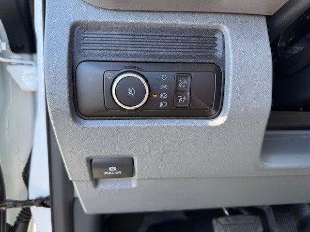 2026 Ford Super Duty F-350 DRW Flatbed XL