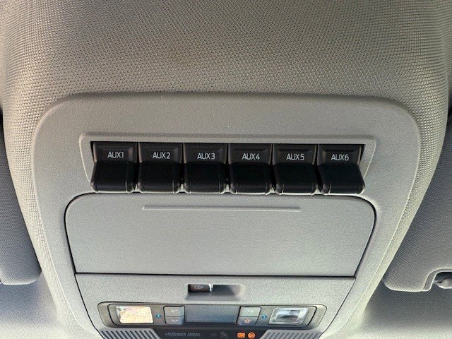 2026 Ford Super Duty F-350 DRW Flatbed XL