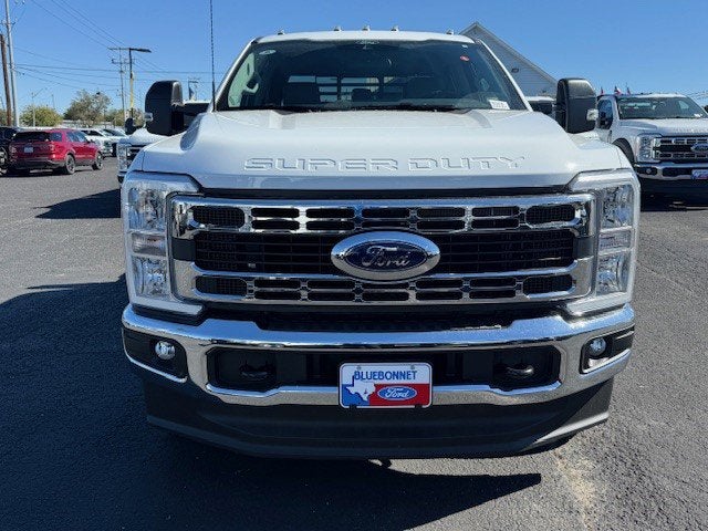 2026 Ford Super Duty F-350 DRW Flatbed XL