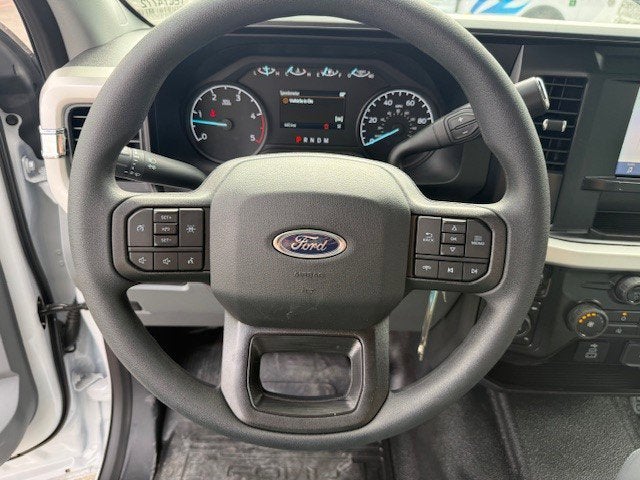 2026 Ford Super Duty F-350 DRW Flatbed XL