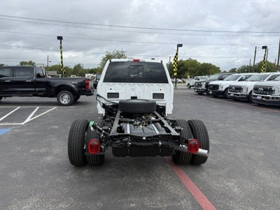 2027 Ford Super Duty F-350 DRW Chassis LARIAT