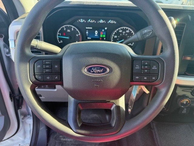 2026 Ford Super Duty F-350 DRW Flatbed XL