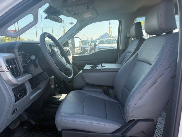 2026 Ford Super Duty F-350 DRW Flatbed XL