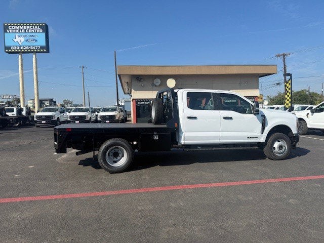 2026 Ford Super Duty F-350 DRW Flatbed XL