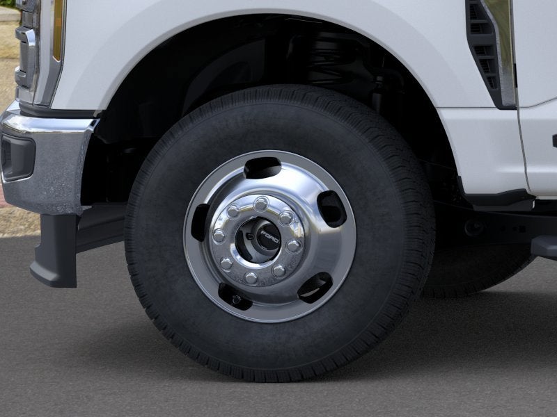 2026 Ford Super Duty F-350 DRW LARIAT