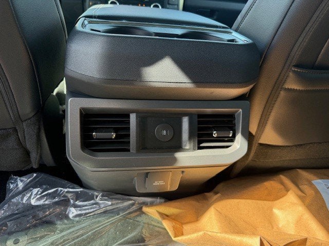 2026 Ford Super Duty F-350 DRW Chassis LARIAT