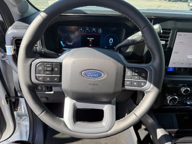 2026 Ford Super Duty F-350 DRW Chassis LARIAT