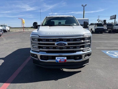 2026 Ford Super Duty F-350 DRW Chassis LARIAT