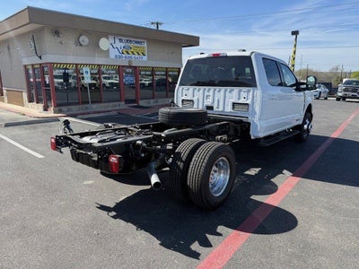 2026 Ford Super Duty F-350 DRW Chassis LARIAT