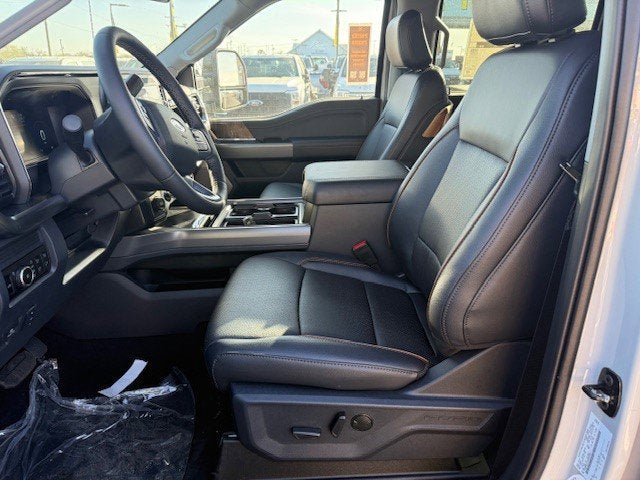 2026 Ford Super Duty F-350 DRW Chassis LARIAT