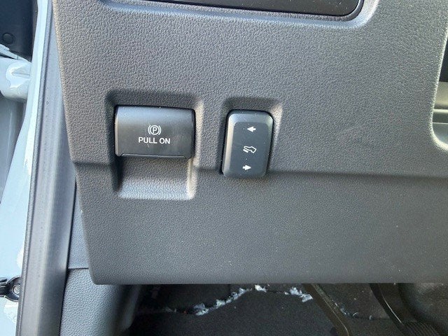 2026 Ford Super Duty F-350 DRW Chassis LARIAT