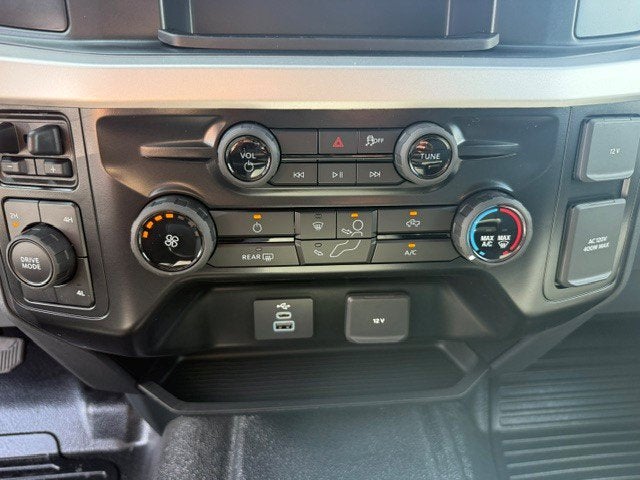 2026 Ford Super Duty F-350 DRW XL