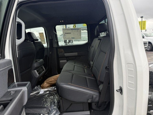 2027 Ford Super Duty F-350 DRW Chassis LARIAT