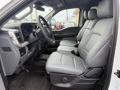 2026 Ford Super Duty F-350 DRW Flatbed XL