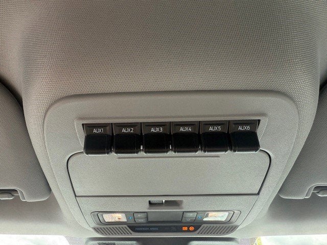 2026 Ford Super Duty F-350 DRW Flatbed XL