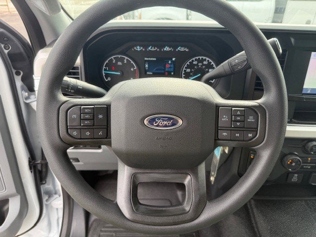 2026 Ford Super Duty F-350 DRW Flatbed XL